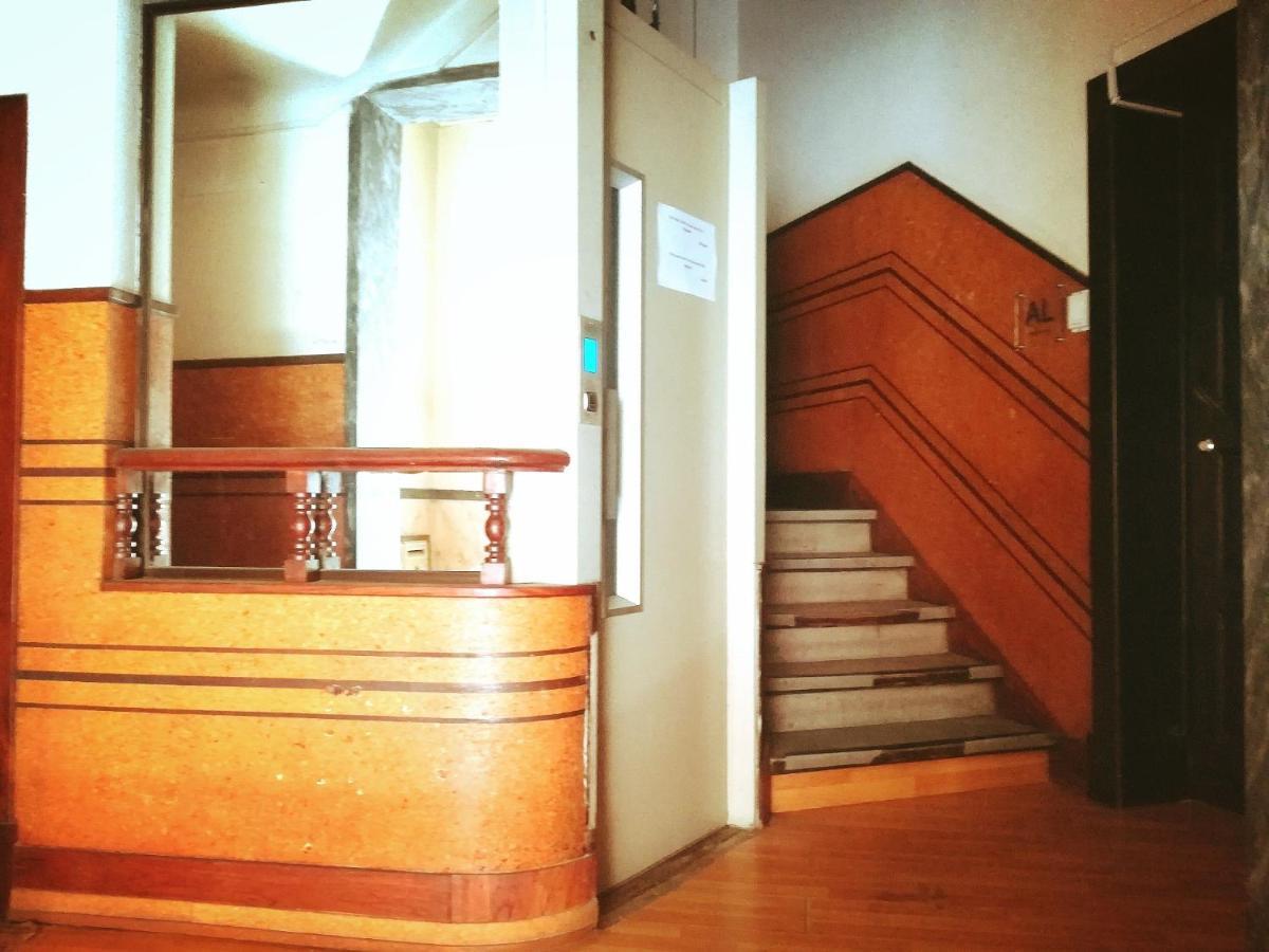 Gasthof Sweet Suites Guesthouse Close To Famous Avenue Liberty 3*