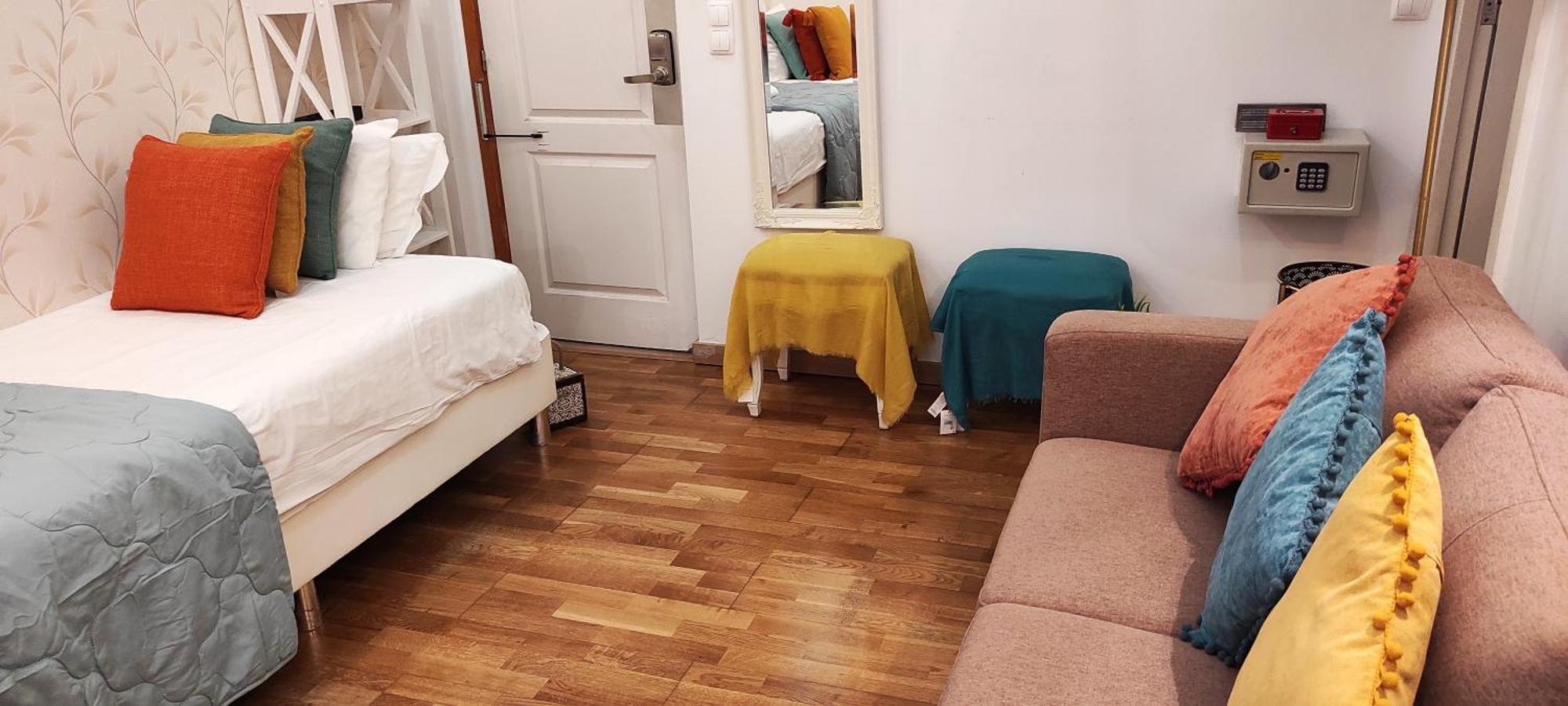Sweet Suites Guesthouse Close To Famous Avenue Liberty Gasthof 3*